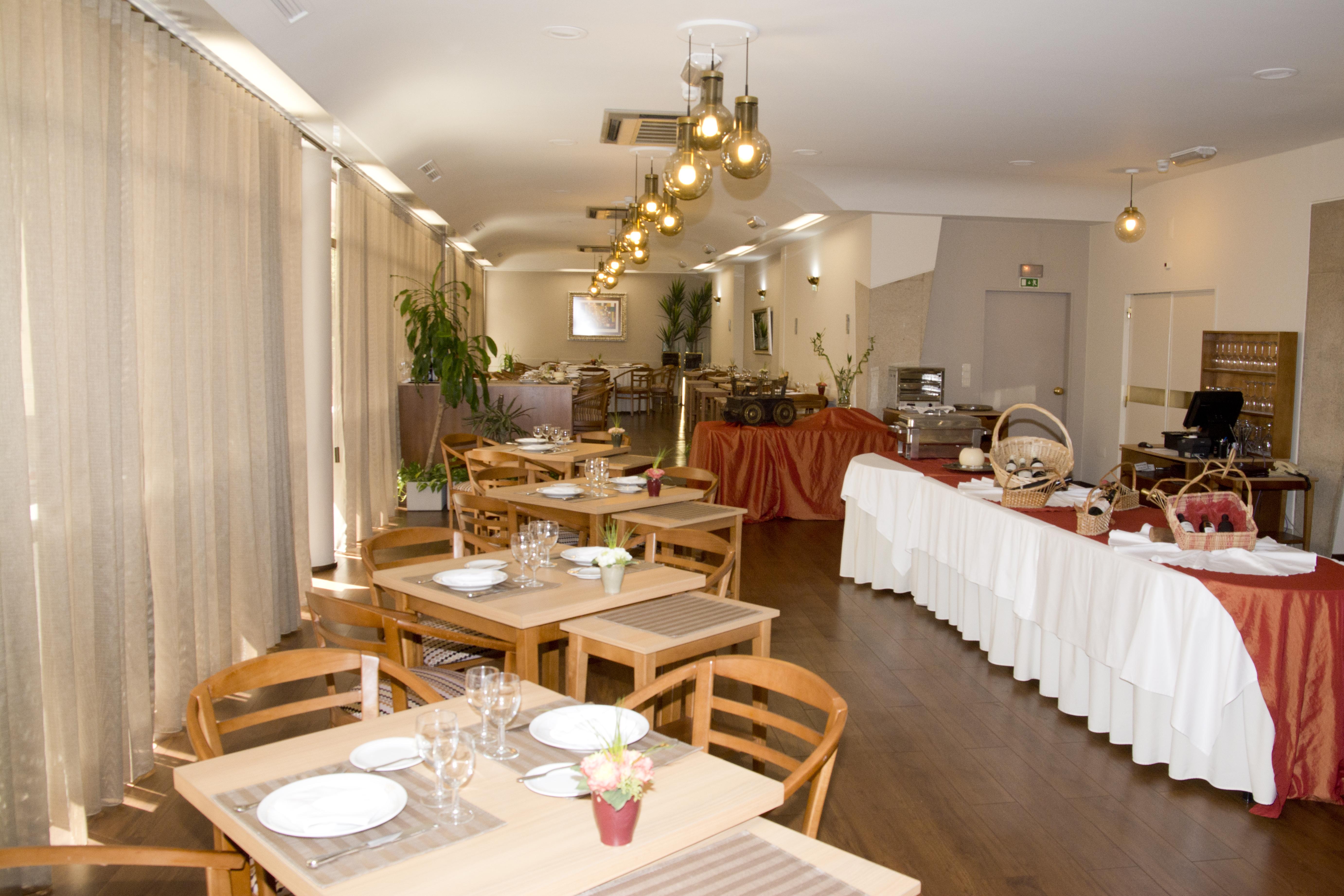 Hotel Rainha D. Amelia, Arts & Leisure كاستيلو برانكو المظهر الخارجي الصورة