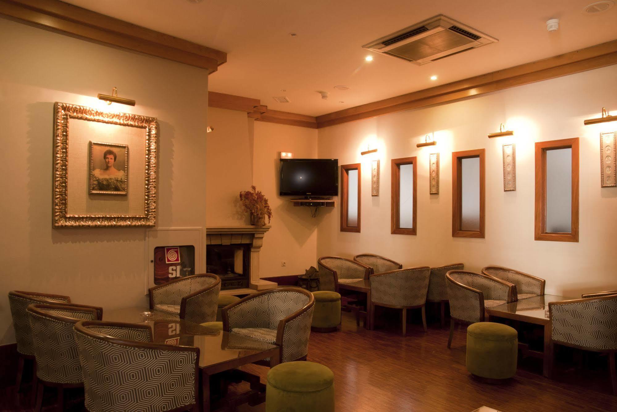 Hotel Rainha D. Amelia, Arts & Leisure كاستيلو برانكو المظهر الخارجي الصورة